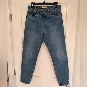 Levi’s - wedgie size 28